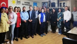 İyi Parti'ye İzmir ilinden istifa şoku