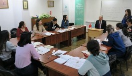 Kazakistan içerisinde Türkçe kurslarına çok yoğun bir ilgi