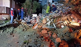 Hatay'da onlarca insana mezar olan lüks  binanın müteahhidi deprem sabahı kaçtı!